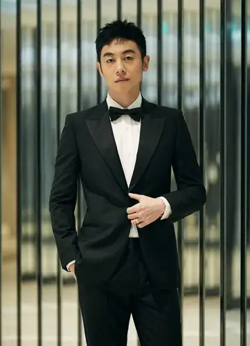 p>朱亚文,1984年4月21日生于江苏省盐城市亭湖区,中国内地影视男演员