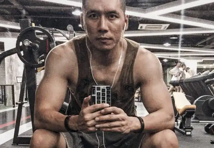 大学男生怎样健身才最科学?