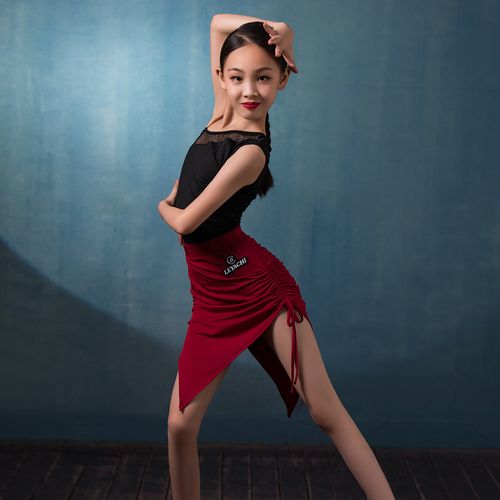 乐雅池拉丁舞裙儿童女夏季新款练功儿童演出演出服拉丁舞练习套装