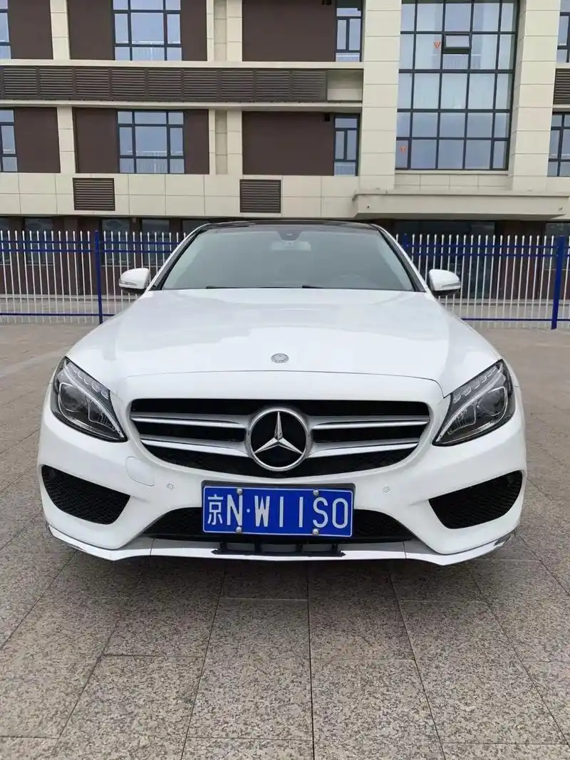 开个奔驰c200爱情自然来