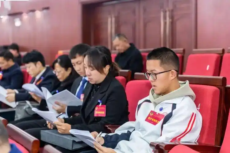 工作_的发展_模拟