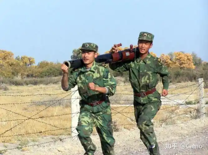 87式丛林陆军迷彩服是什么样子的?