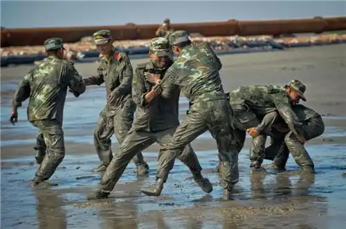 汇思想 _ 高强度训练锻造"钢铁战士"