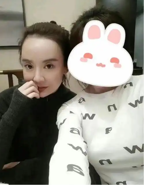 疑杨鸣老婆曾发文和不爱的人结婚情人资料工作曝光令人吃惊