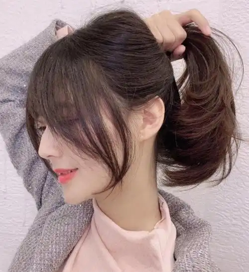 减龄又显脸小的刘海,韩国女生的常见发型,时髦又洋气!