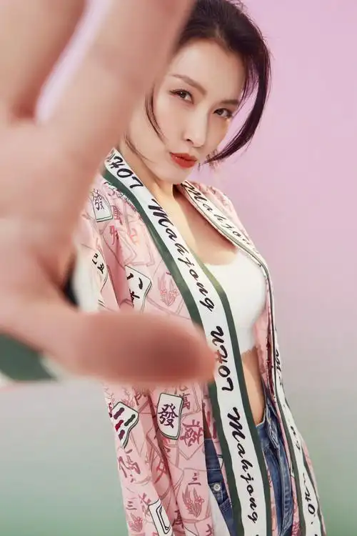 徐洁儿国潮迎春大片双剧开播开年红