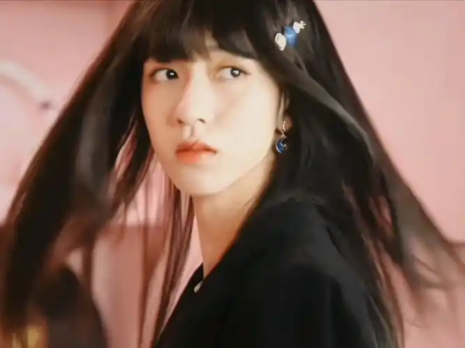 贺峻霖tina贺好的变身