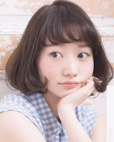 矮个子圆脸女生发型 圆脸矮个子发型图片