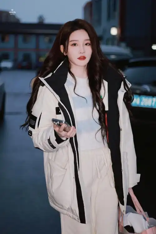 周诗雨心动狙击##今日星拍放送