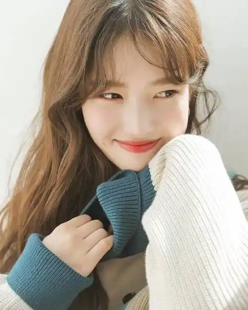 试试下面的拍照动作,大头照上镜又漂亮_镜头_样子_姿势