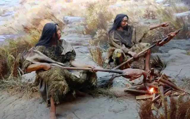 原始人起初是不穿衣服的后来穿上了衣服是为了遮羞还是为保暖