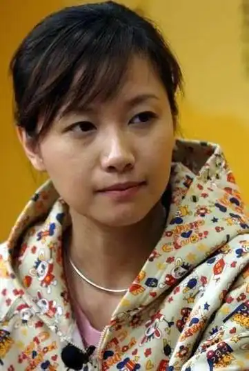 徐静蕾曾逼迫王朔离婚,而王朔的妻子沈旭佳选择了默默忍受.