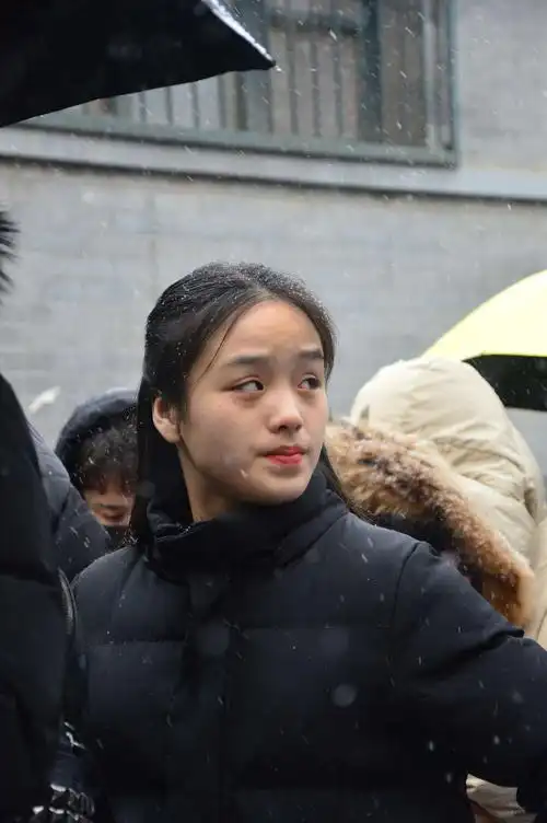 中戏采风:不畏风雪,坚持艺考的学生.