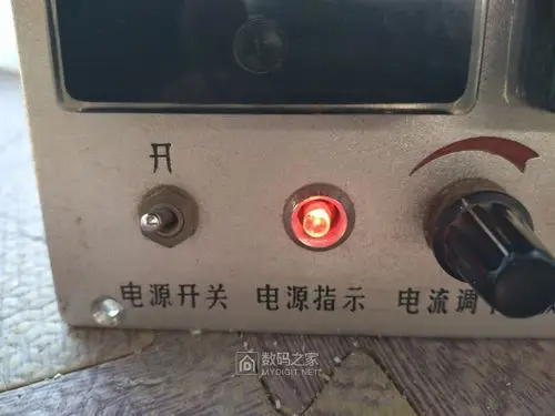 改造fy5老式警棒电池充电器