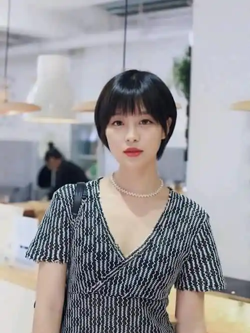 2020年女生短发流行发型图片