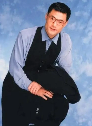 功夫演员于荣光:让患癌父亲喝酒,用一个谎言让其多活了7年