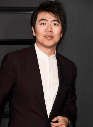 郎朗第四次获邀格莱美 与吴亦凡张靓颖互动热聊