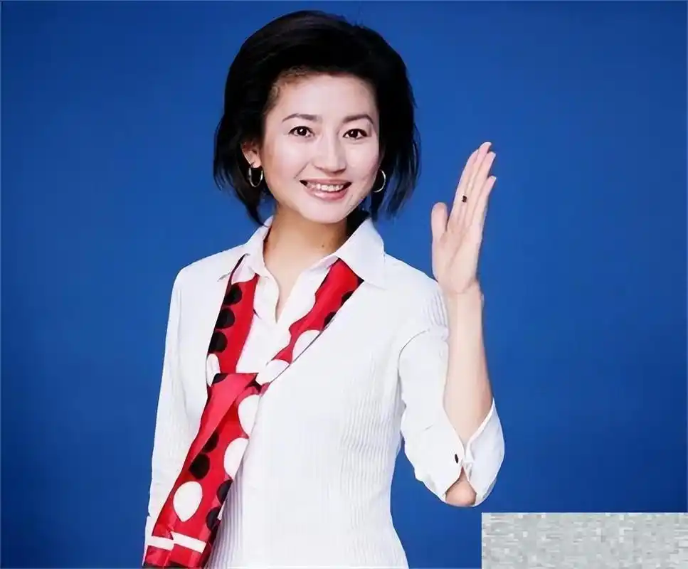 王小丫:央视舞台的美好回忆 王小丫是备受喜爱的主持人,她以甜美可亲