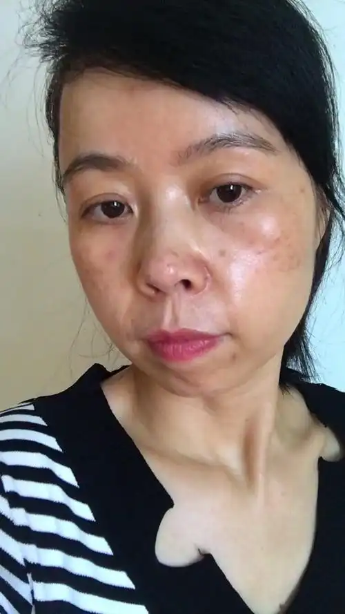 女人为了家庭留下除了满脸班,皱纹,还招人嫌弃,哎哎哎