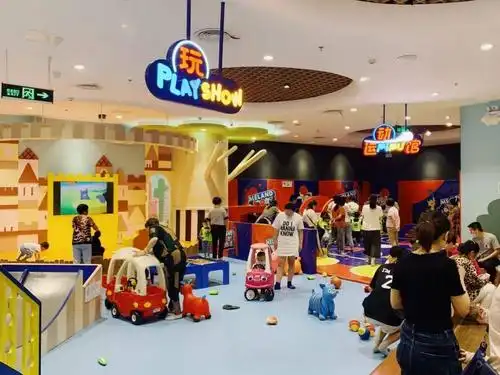 娱乐类如大白鲸,悠游堂,奇乐儿,meland,反斗乐园等;2)儿童零售:儿童