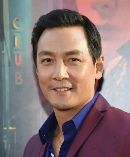 吴彦祖近照曝光,满脸皱纹发际线后移,男明星的归宿是赵本山?__凤凰网