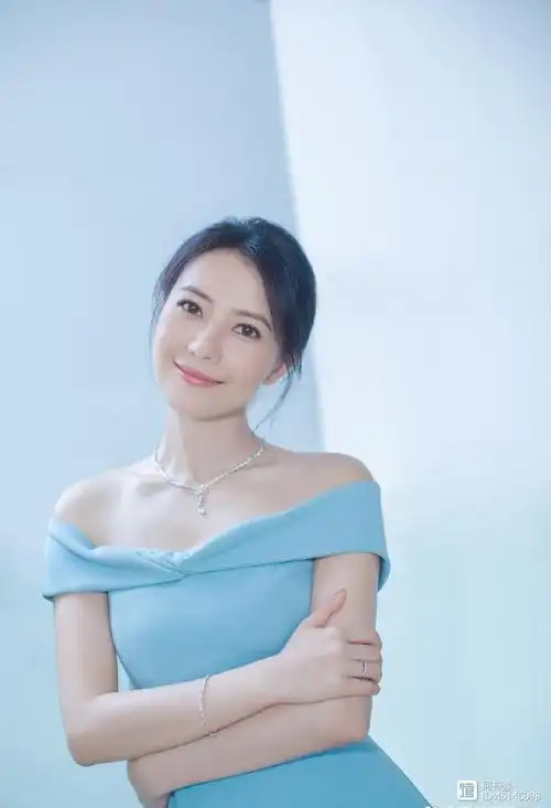 39岁的高圆圆竟然敢剪短发,赵又廷没意见吗?网友:不过真的好看