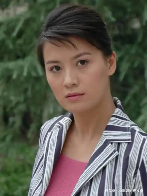 她曾是陈道明梦中情人,后转身嫁给大13岁李幼斌,如今成这样