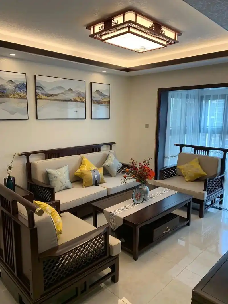 小户型也能装出新中式风格的大气,简洁大方一眼就能爱上它!