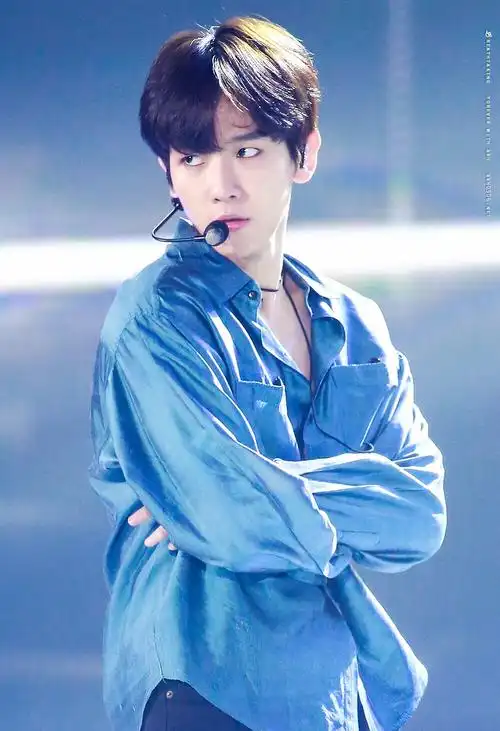 边伯贤蓝丝绸 - 堆糖,美图壁纸兴趣社区