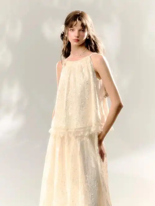 sunsetpark日落公园5/20 20:00"东方白玉" 蝴蝶蕾丝挂脖套装 - 17网