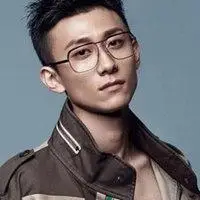 微信头像硬汉柔情_微信头像图片大全