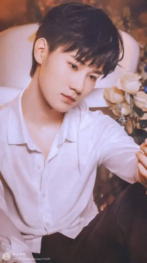 张真源-最有氛围的照片-tnt:小炸们的照片集-话本小说网