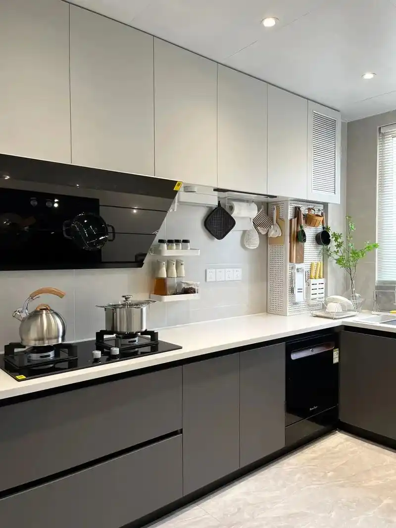 2023橱柜颜色不知道怎么选的看过来!分享7款流行的橱柜设 - 抖音