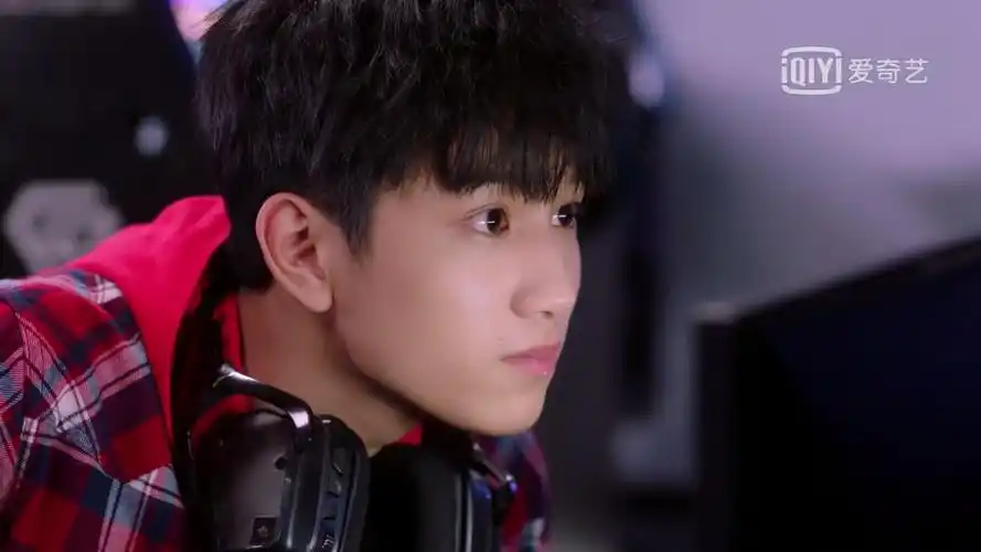 敖子逸可二改图 - 堆糖,美图壁纸兴趣社区