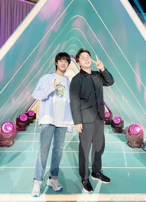 苏新皓当哥哥因为小时候表演铲爆米花魔术过于魔性花名"铲哥"人气第二