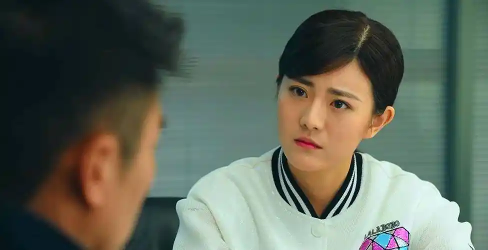 功夫战警12集:猎影小队赢过a国特警队,张蓝为救陈橙"牺牲"_辛小晶_程