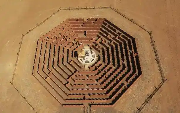 阳关一座八卦阵迷宫,内藏玄机,游客:进去之后难出来