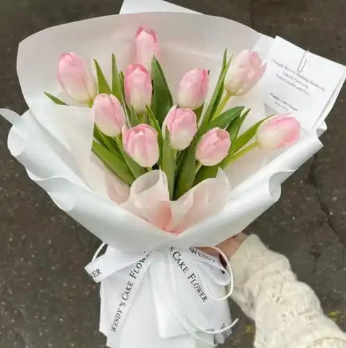 武汉花店  #武汉汉口花店  #粉色郁金香  #粉色郁金香花束  #郁金香