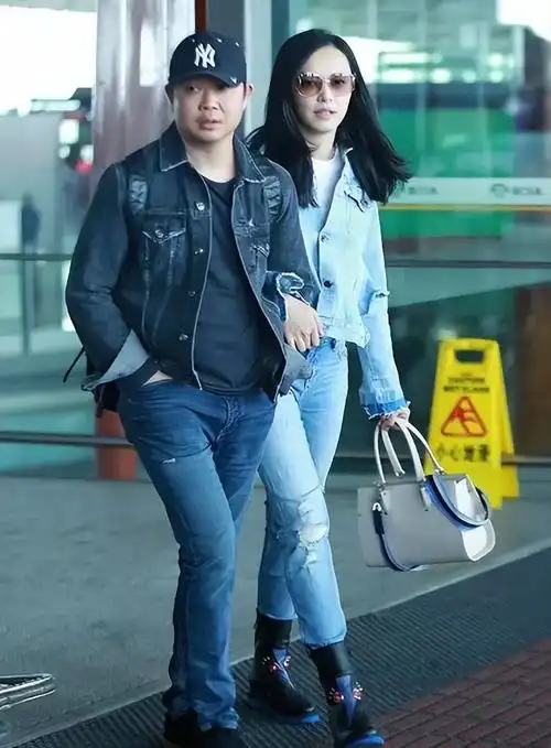 回顾唐一菲:背着骂名和凌潇肃结婚,6年生下一儿一女,她幸福吗