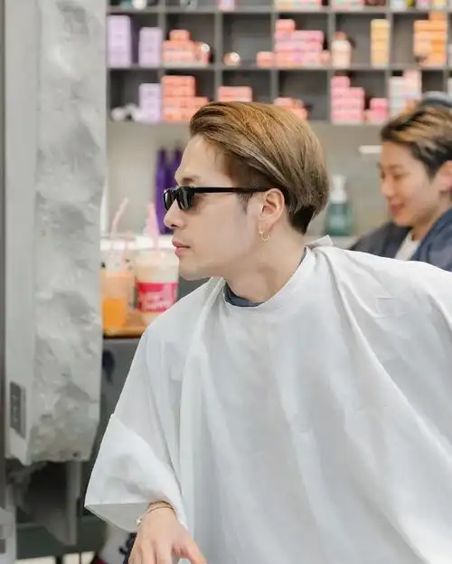 王嘉尔lv品牌代言人##王嘉尔卡地亚全球品牌大使##王嘉尔海外个人