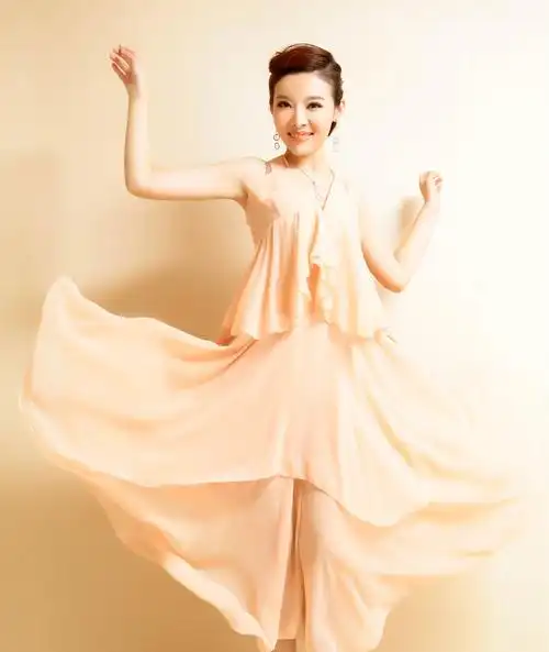 ,1988年6月22日出生于河北省石家庄市,中国内地女主持人