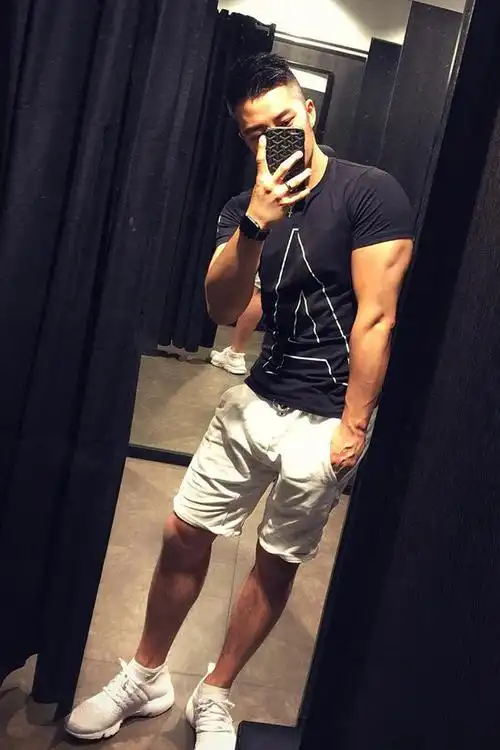 ins天菜帅哥 短发寸头健身真实肌肉帅哥照片(7)