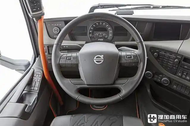 第一代和第四代沃尔沃fh16卡车对比评测,带您看看它有哪些进化