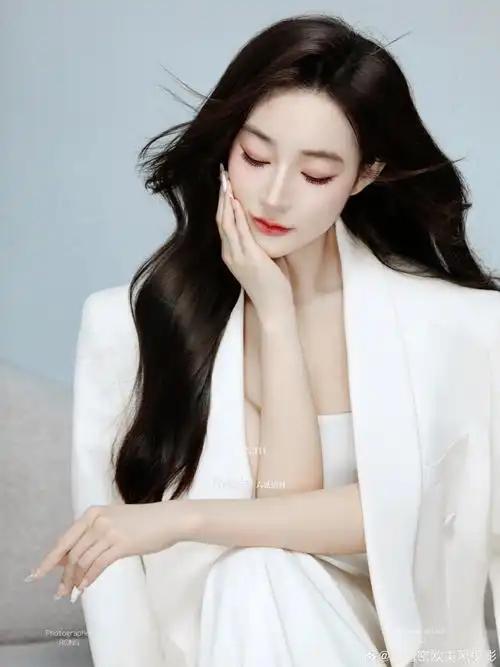 形象照##高级定制##职业装##氛围感##写真##昆明婚纱照##婚纱照