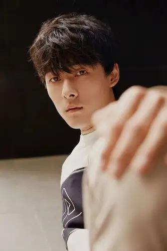 张雨剑休闲帅气写真图片19