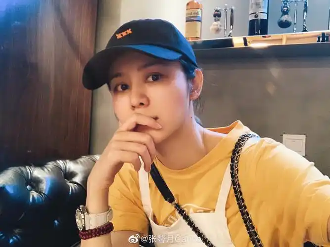 张馨月黑历史(张馨月黑历史照片) - 泉兴百科