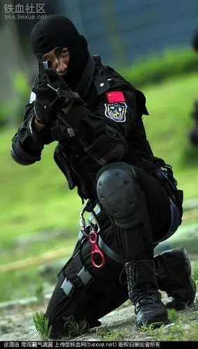 特警部队装备精良战斗力强悍