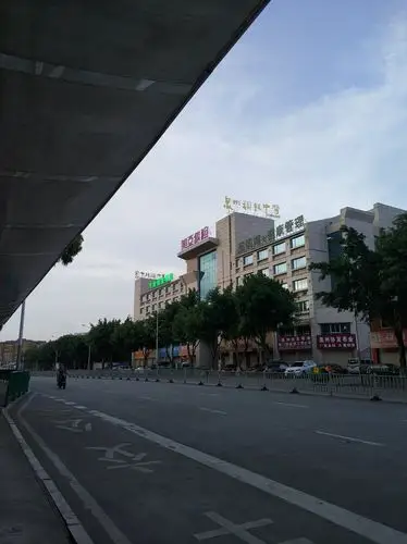 福建省泉州市丰泽区少林路靠近泉州外国语中学鲤城附属小学天气预报