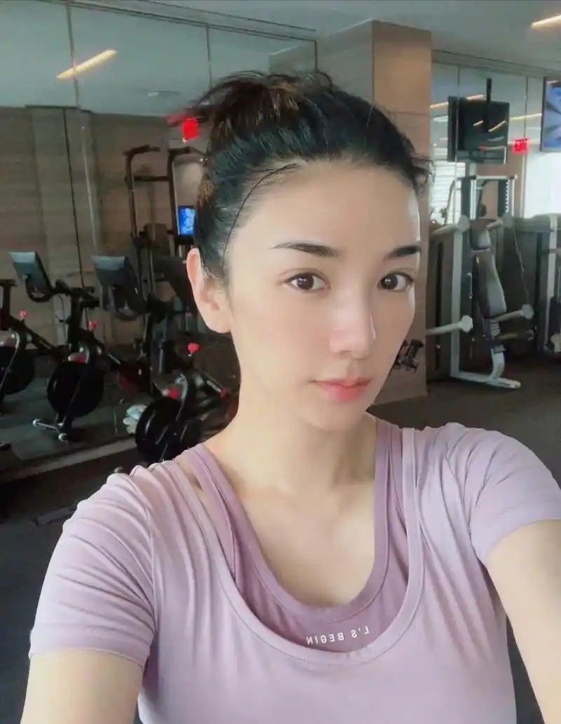 黄奕素颜 #娱乐没有圈