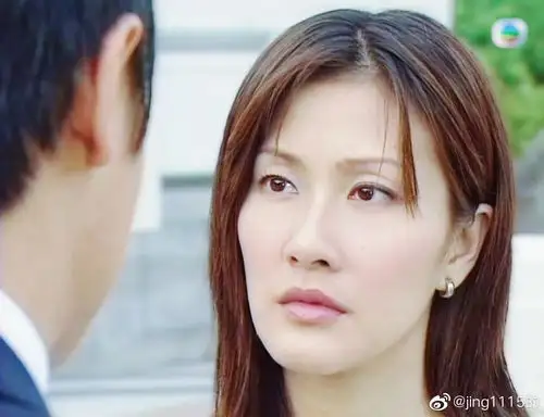 陈慧珊饰霍希贤(helen)该剧监制戚其义,讲述了地产商人叶荣添计划建造